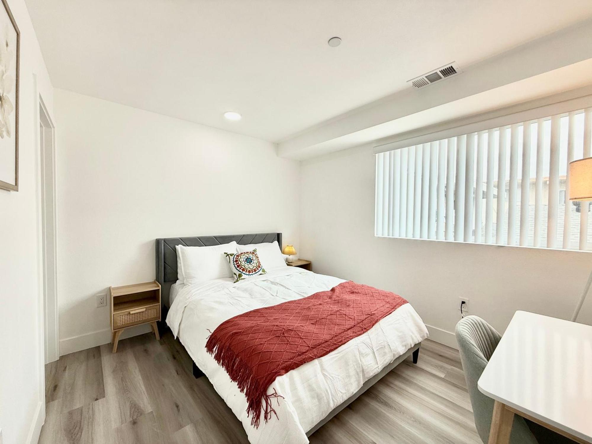 Gilmoreone Aparthotel *